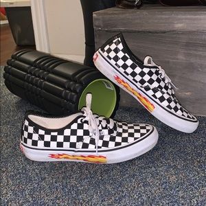 Vans Authentic w/ flames